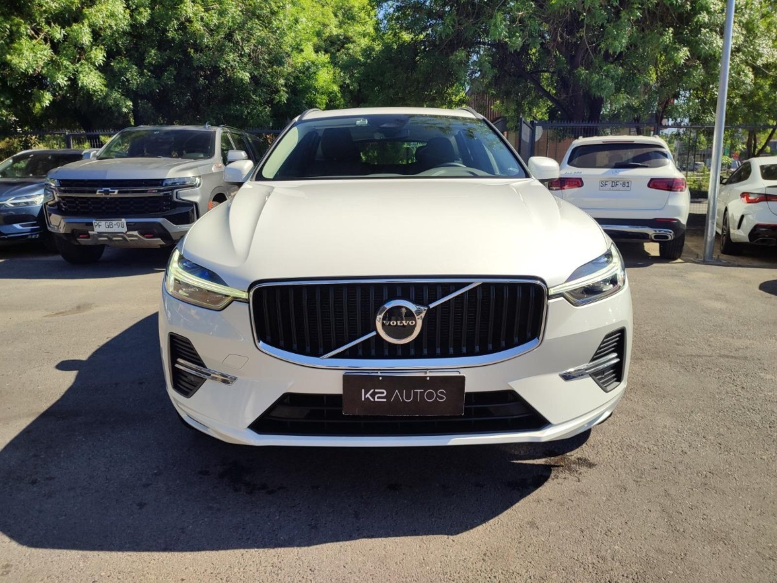 Volvo XC60 B5 II MOMENTUM 2.0 4WD 2022 - Foto 2 de 15