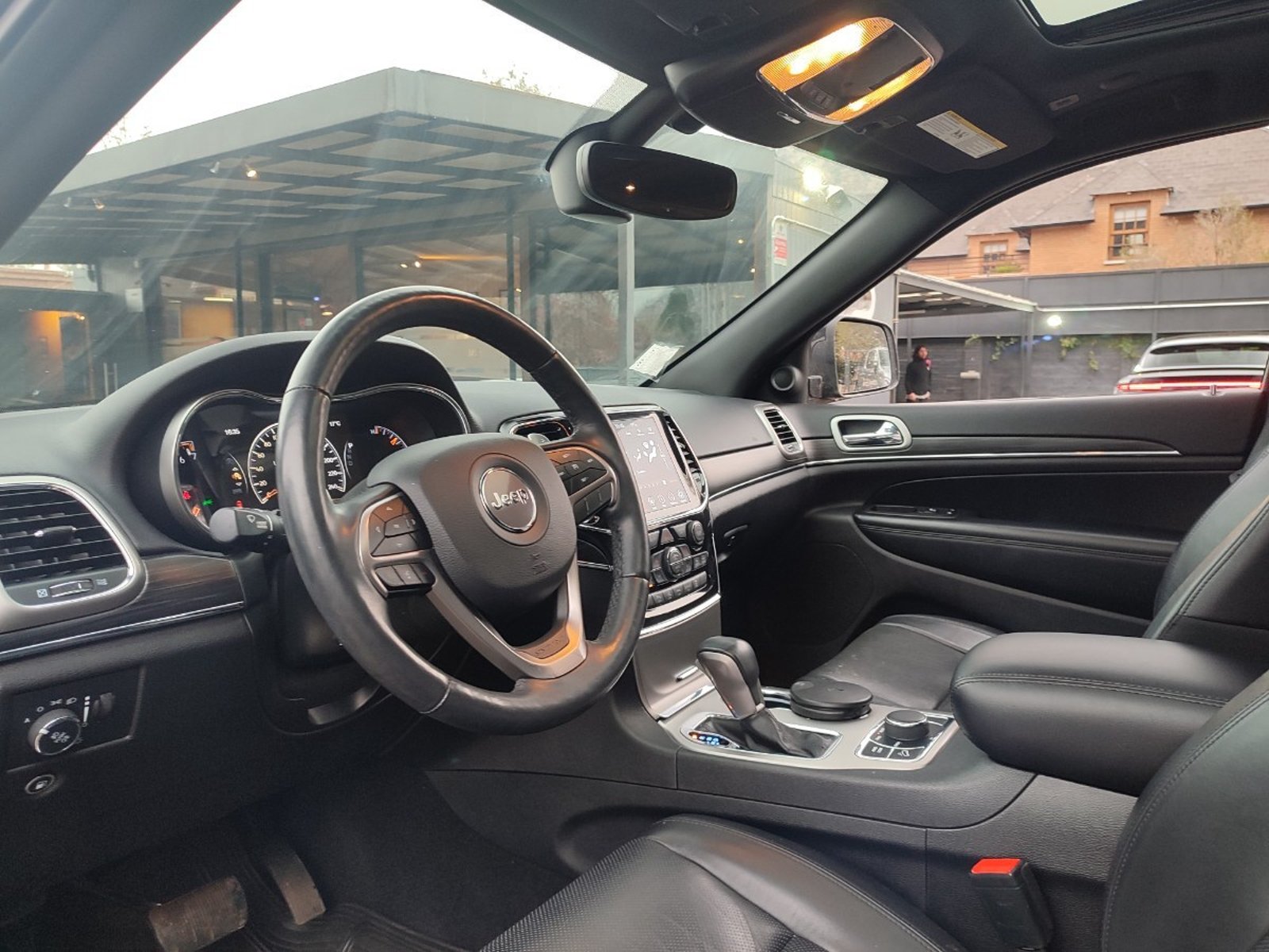 JEEP GRAND CHEROKEE LIMITED LX 3.6 4X4 2021 - Imagen 11 de 18