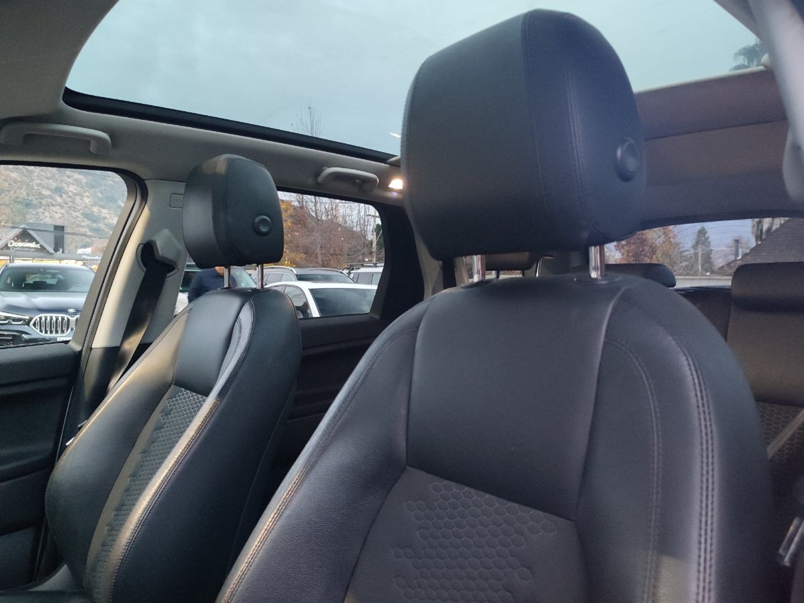 LAND ROVER DISCOVERY SPORT 2.0 SE 4X4 2019 - Imagen 13 de 17