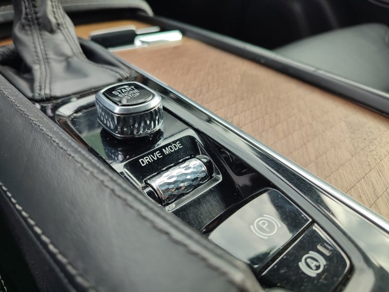Volvo XC90 D5 INSCRIPTION 2.0 4WD 2020 - Imagen 16 de 19