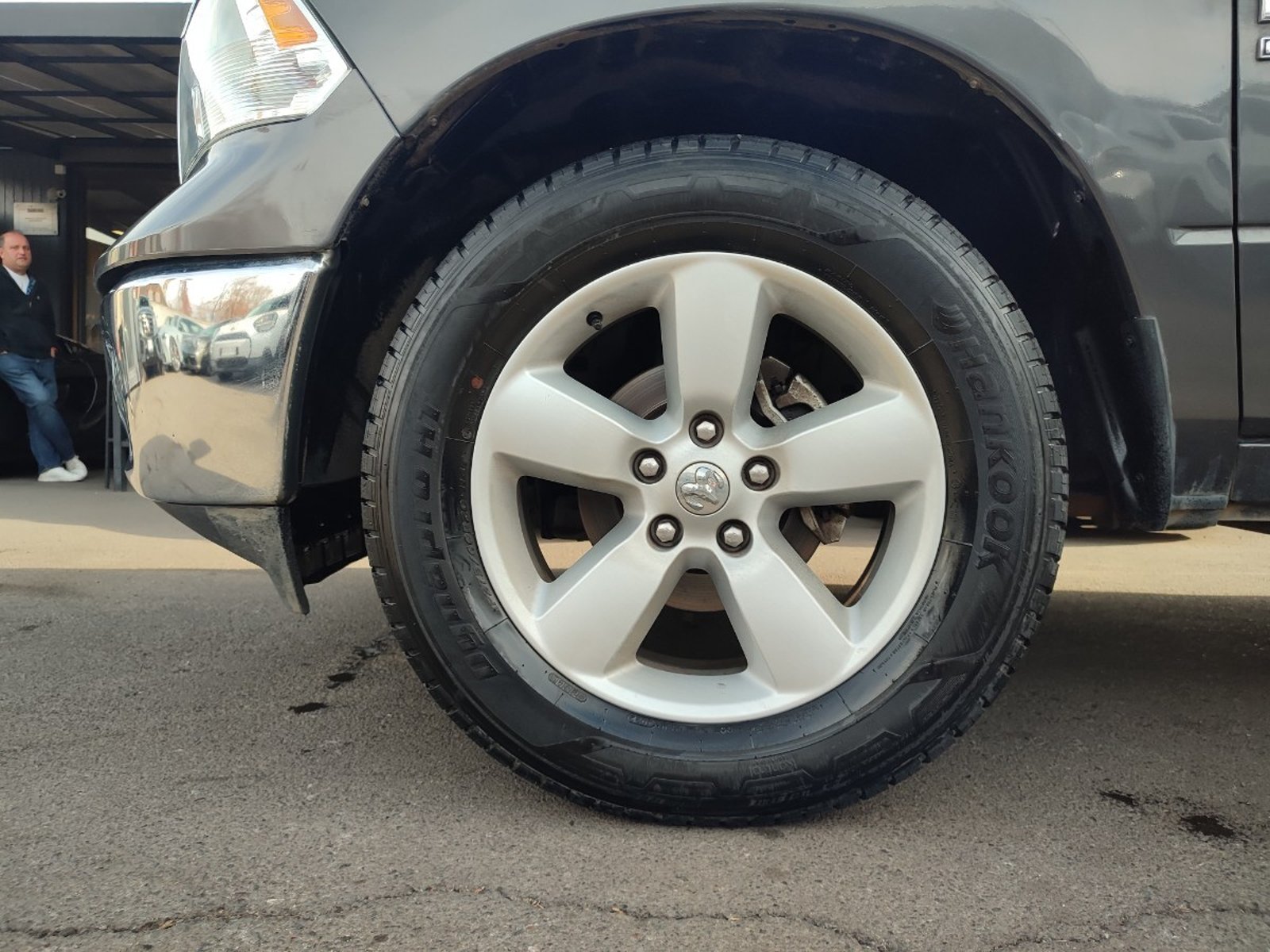 RAM 1500 SLT CREW CAB 3.6 4X4 2023 - Foto 4 de 16