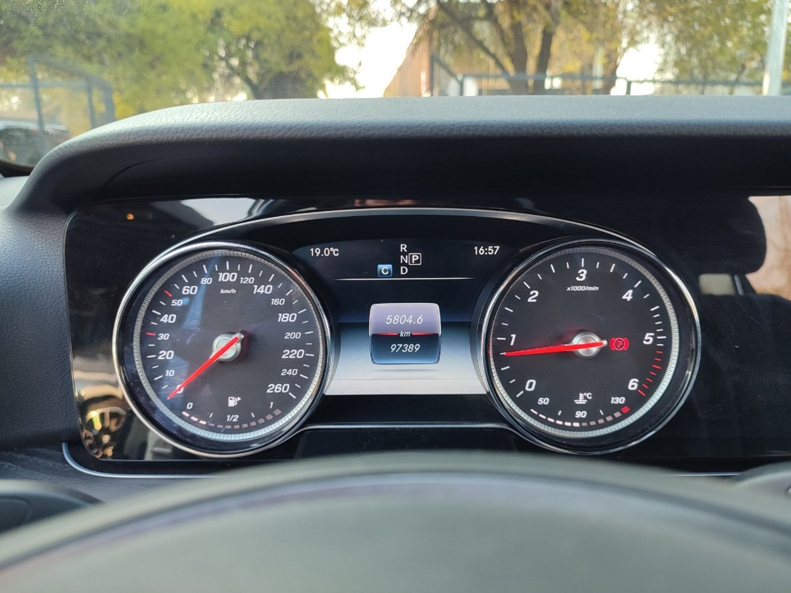 Mercedes-Benz E220 D 2.0 AT 2017 - Imagen 16 de 16