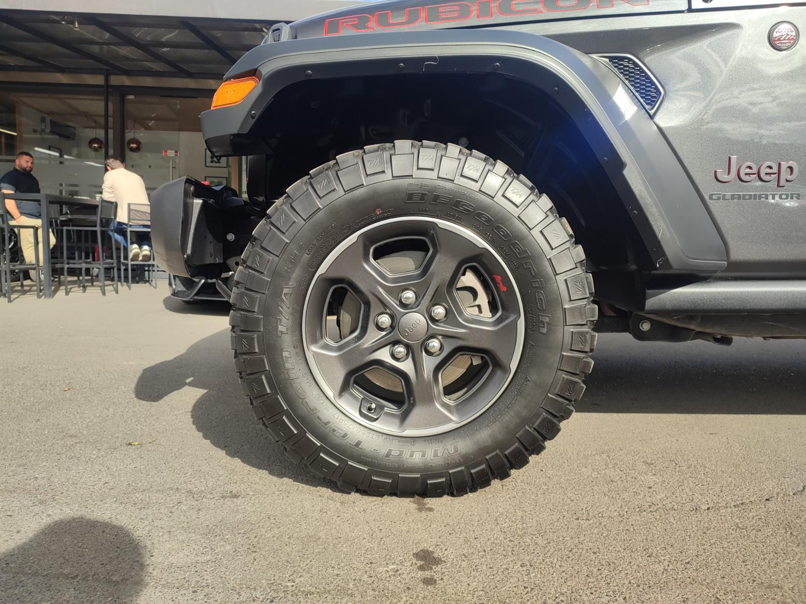 Jeep GLADIATOR RUBICON UNLIMITED 3.6 4X4 2024 - Foto 5 de 15