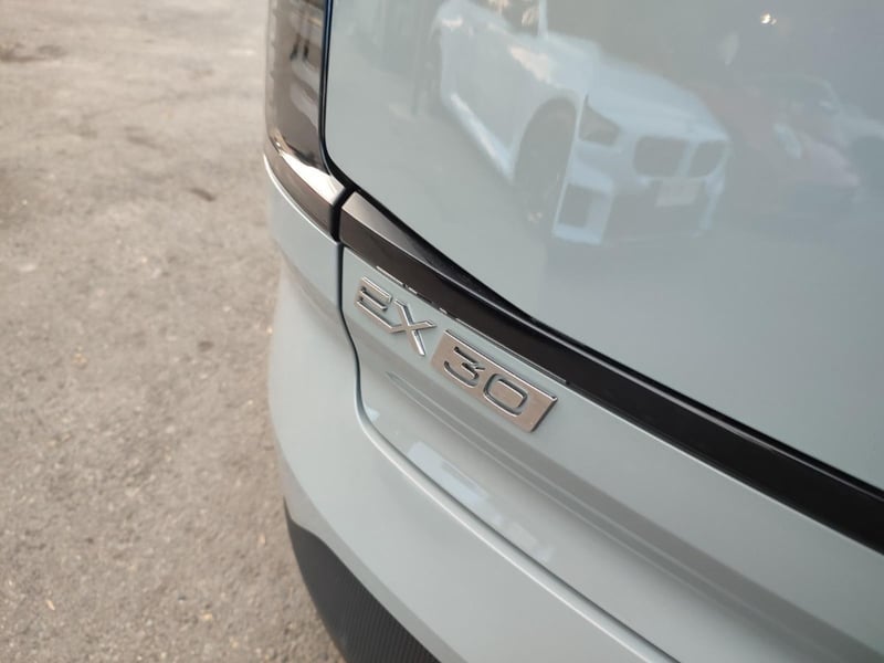 Volvo EX30 CORE E40 BEV AT 2025 - Imagen 8 de 17