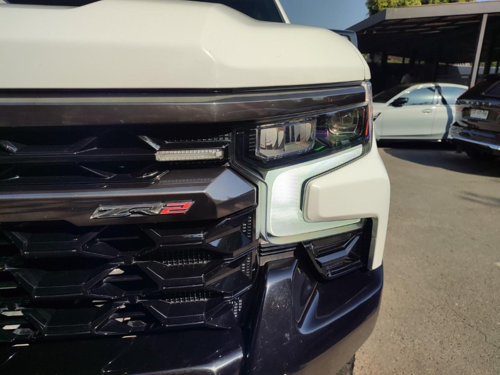 Chevrolet SILVERADO ZR2 6.2L 4WD 2023 - Foto 3 de 17