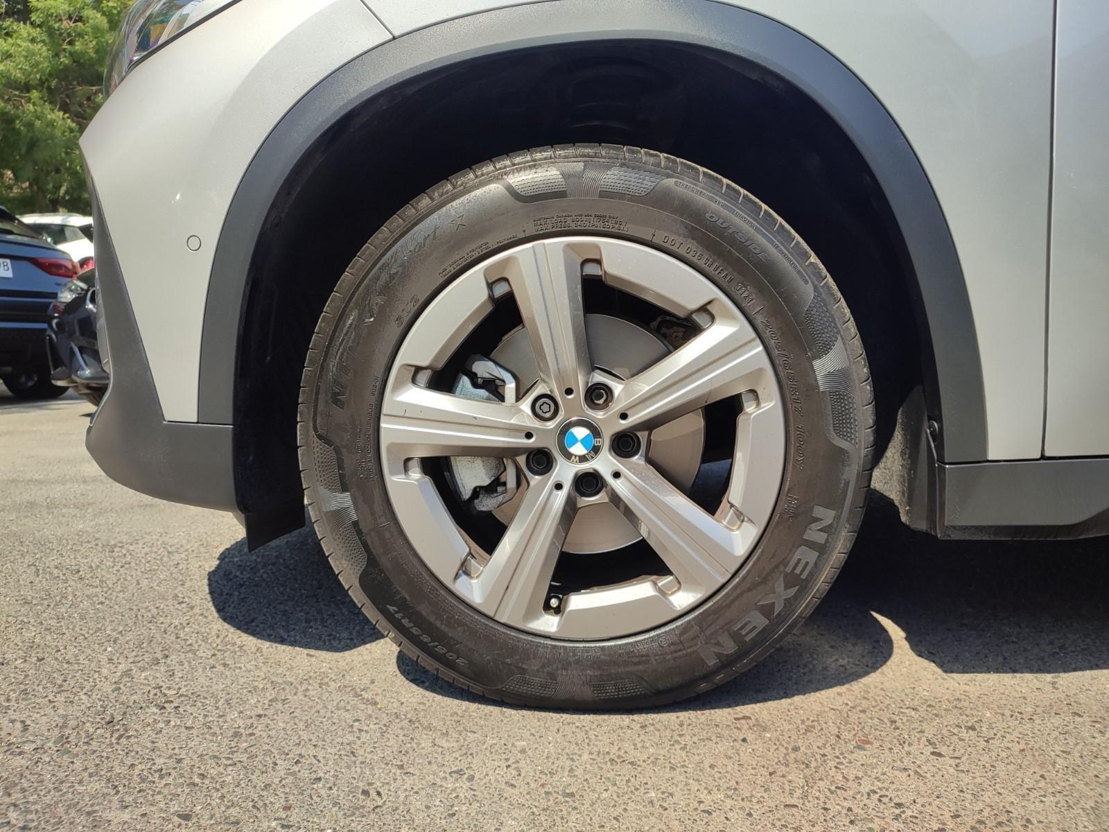BMW X1 COMFORT SDRIVE 18I 1.5 AT 2023 - Foto 5 de 17