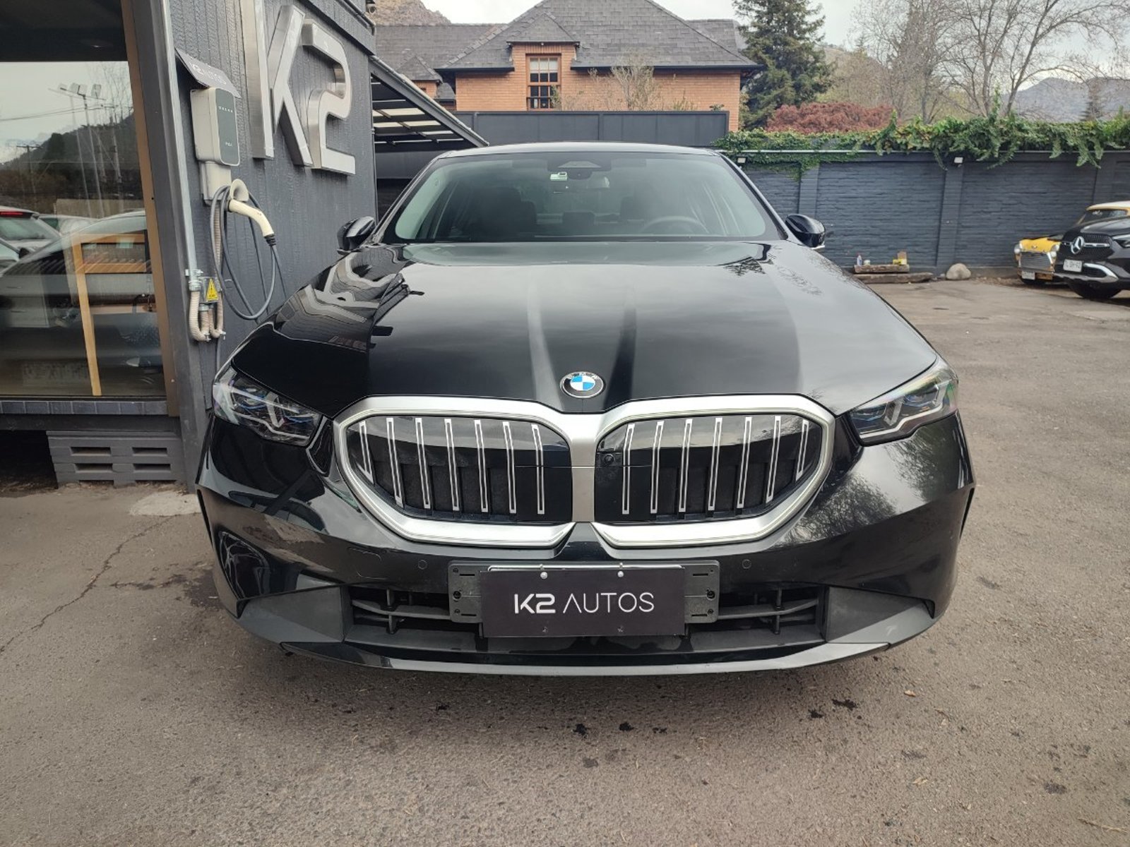 BMW 520I HERITAGE BERLINA 2.0 AT 2024 - Foto 2 de 17