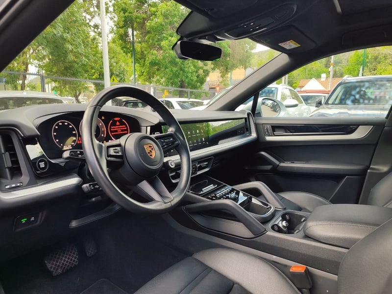 Porsche CAYENNE COUPE V6 II 3.0 4X4 2024 - Imagen 9 de 18