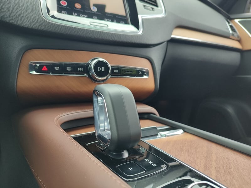 Volvo XC90 T8 PLUS PHEV RECHARGE 2.0 2024 - Imagen 13 de 16