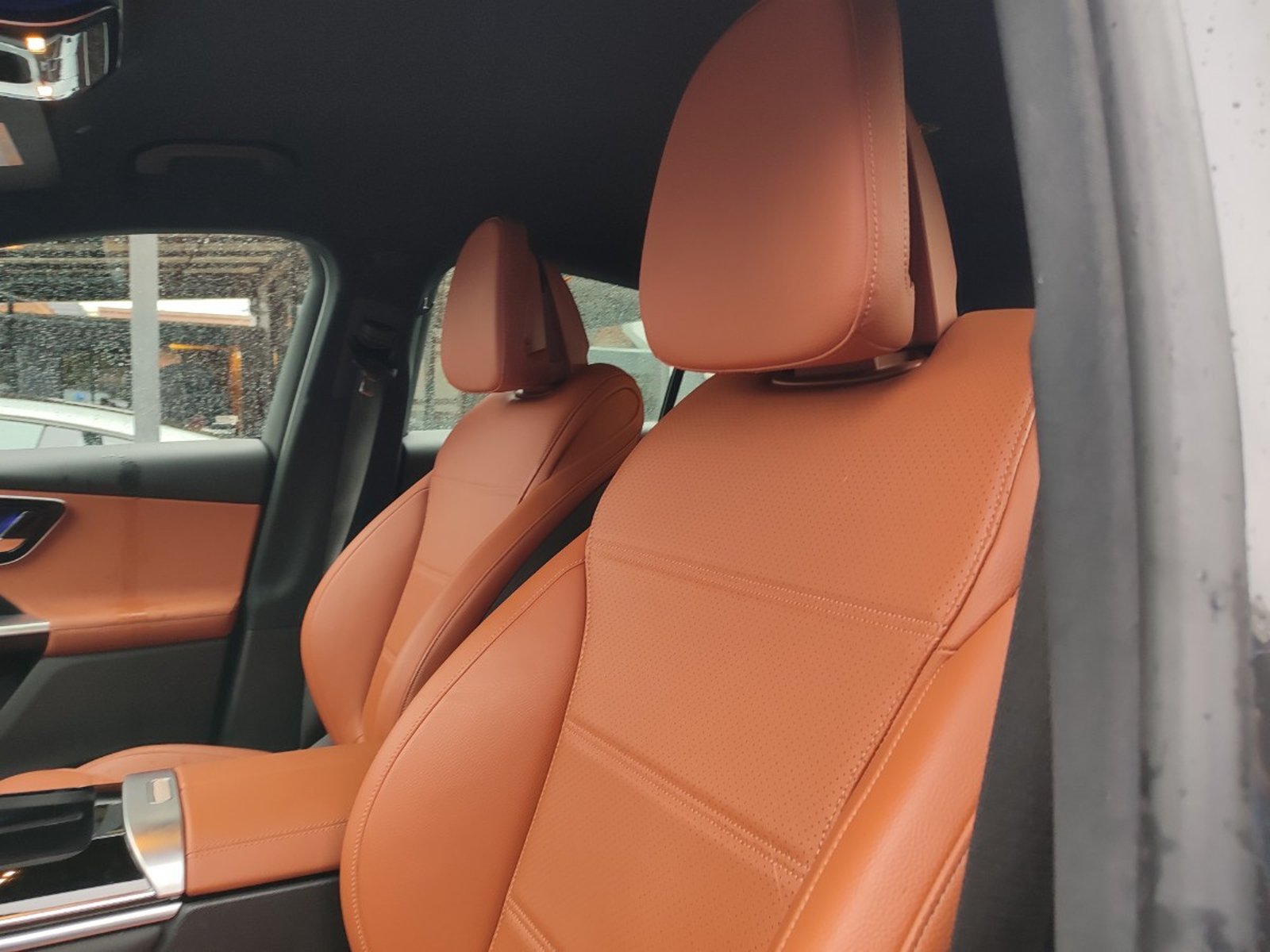 Mercedes-Benz GLC 220D COUPE 2.0 4MATIC AT 2024 - Imagen 13 de 17