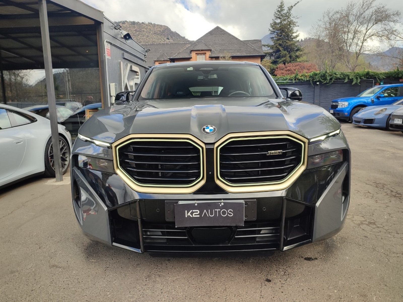 BMW XM 4.4 V8 HYBRID TWINPOWER TURBO 2024 - Foto 2 de 19