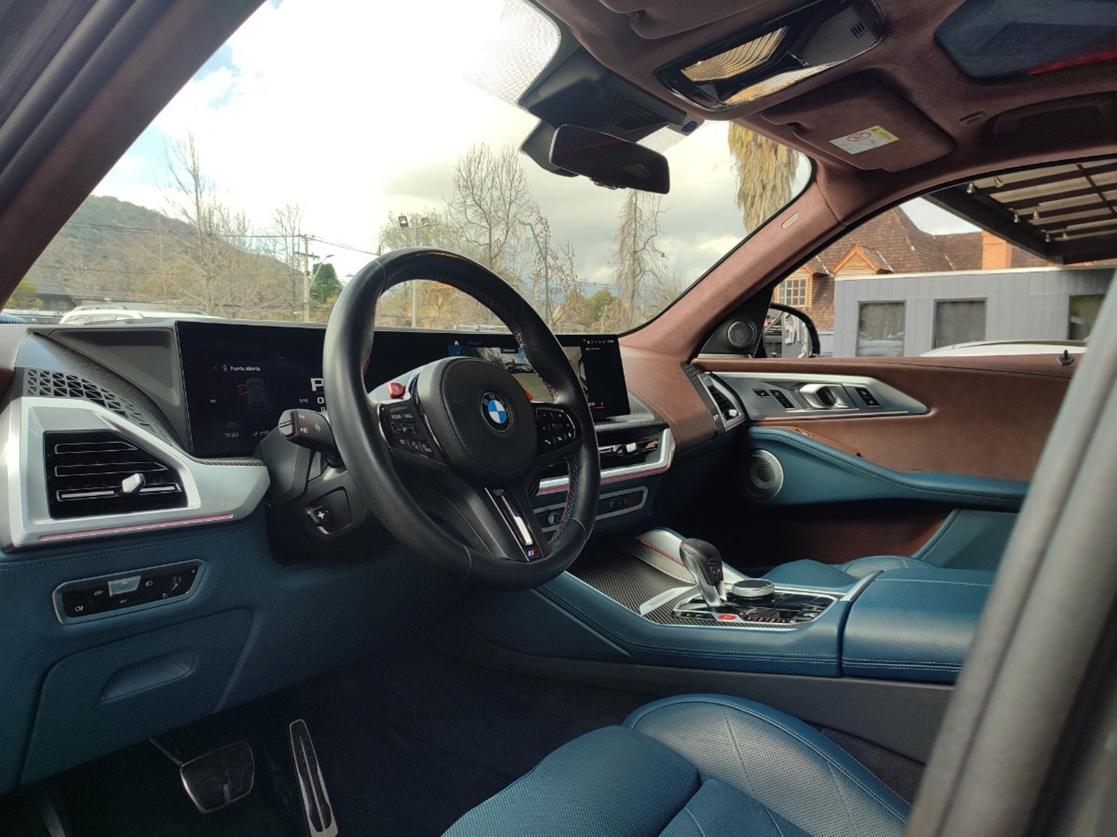 BMW XM 4.4 V8 HYBRID TWINPOWER TURBO 2024 - Imagen 11 de 19