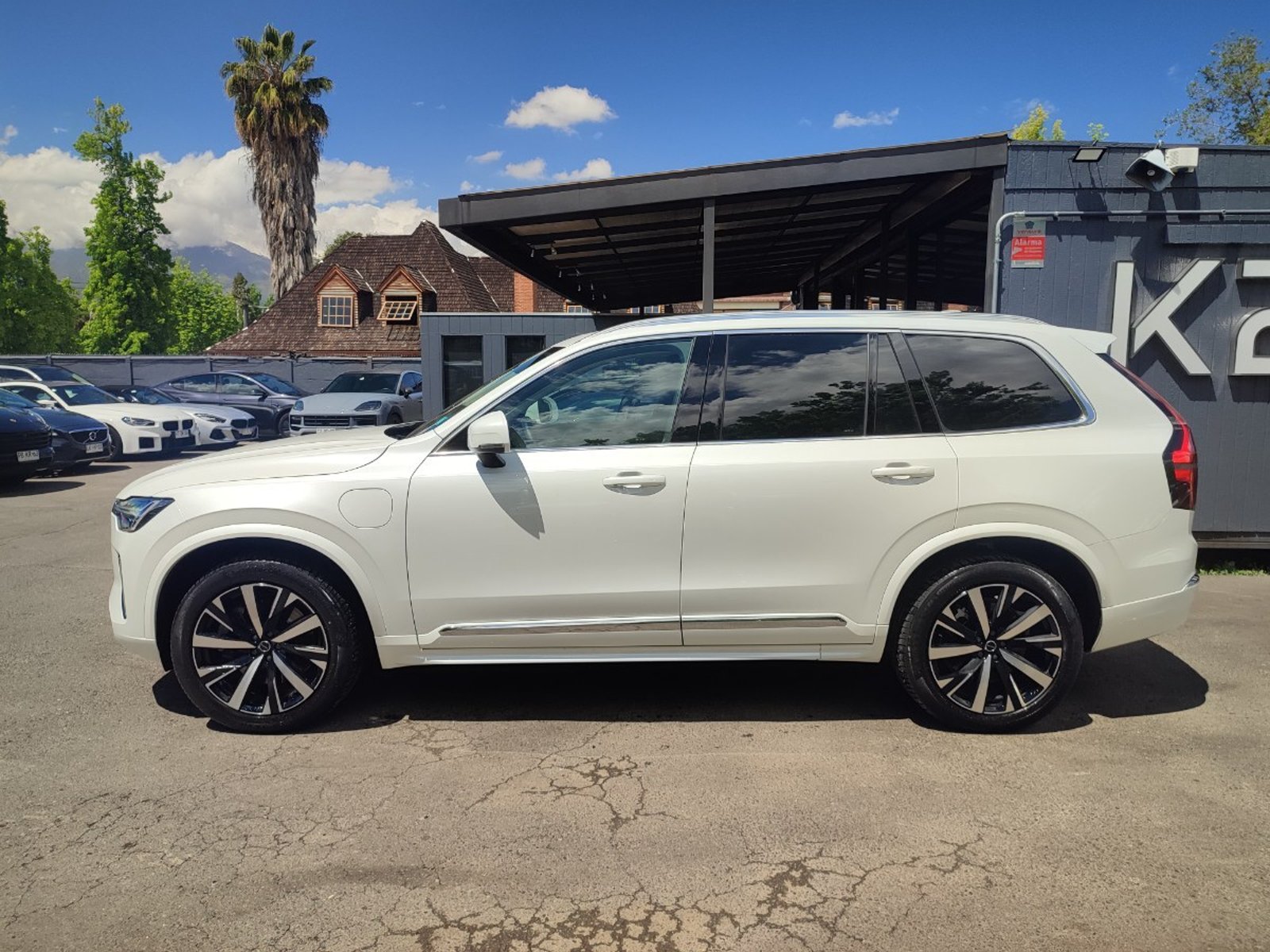 Volvo XC90 T8 CORE 4WD 2.0 2026 - Foto 5 de 18