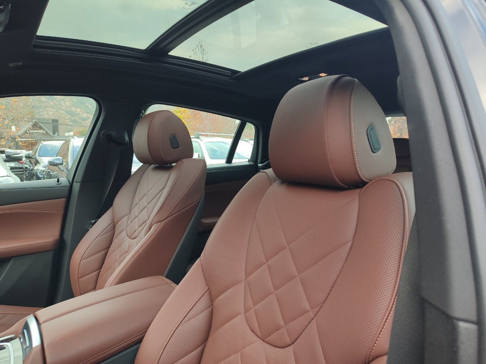 BMW X6 XDRIVE 40I MSPORT 4WD 2024 - Imagen 12 de 17