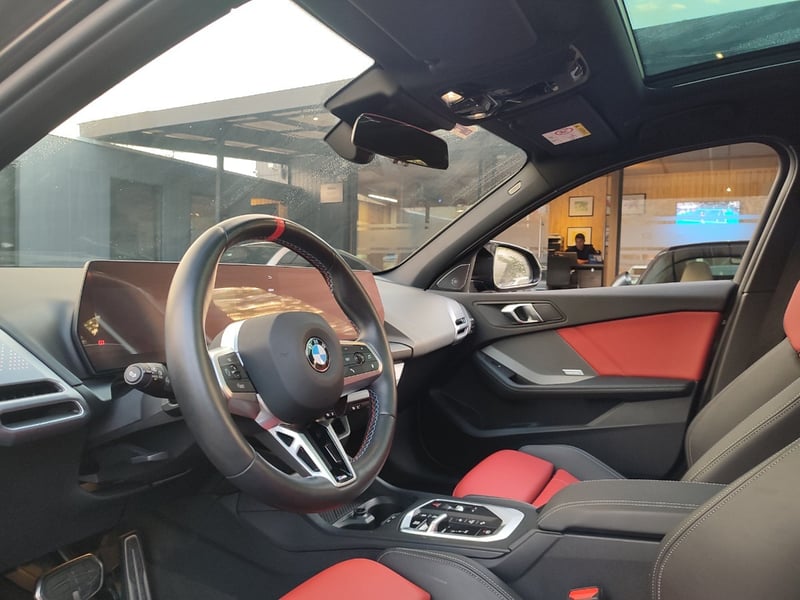 BMW M135I XDRIVE 2.0 M SPORT AT 2025 - Imagen 10 de 17
