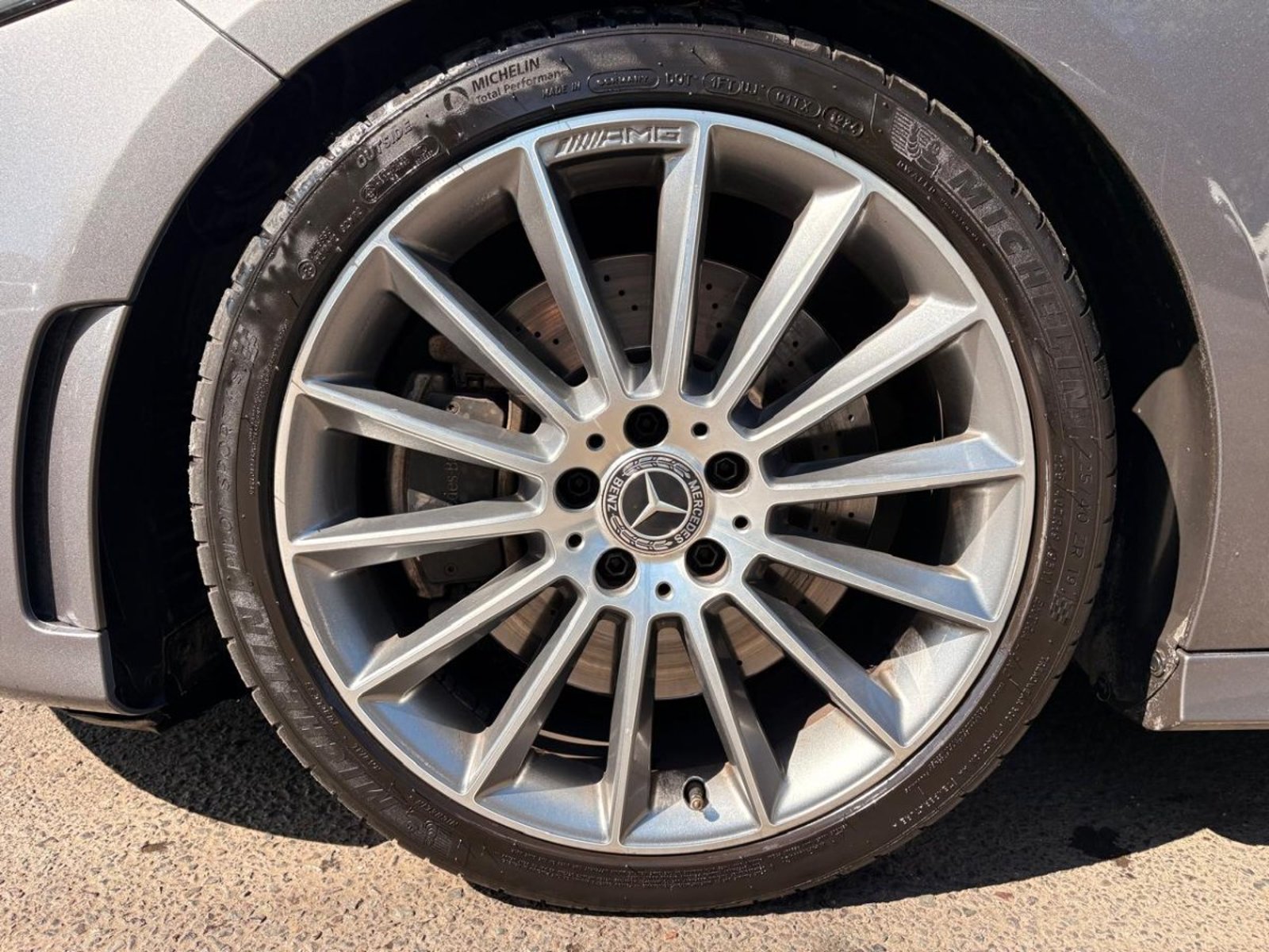 Mercedes-Benz A250 SEDAN AMG LINE 2.0T 2021 - Imagen 7 de 15