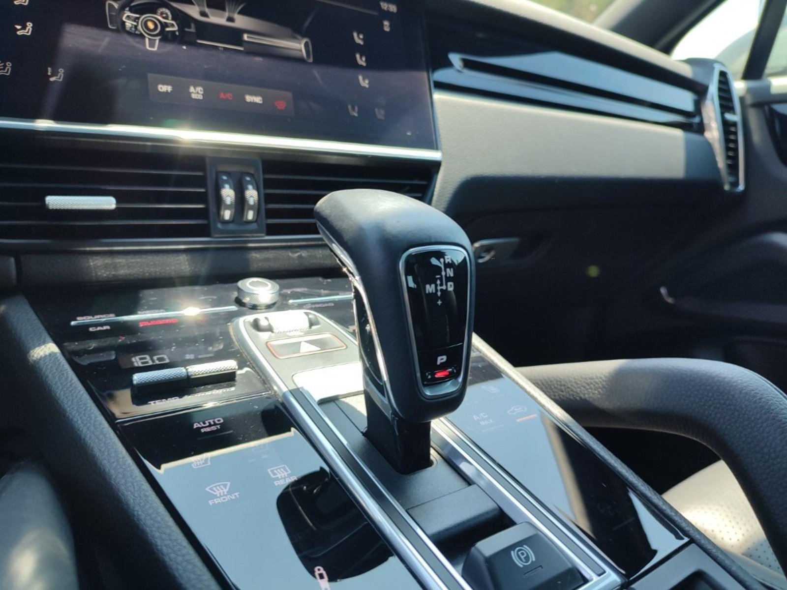 Porsche CAYENNE COUPE E3 3.0T V6 AWD 2022 - Imagen 14 de 18