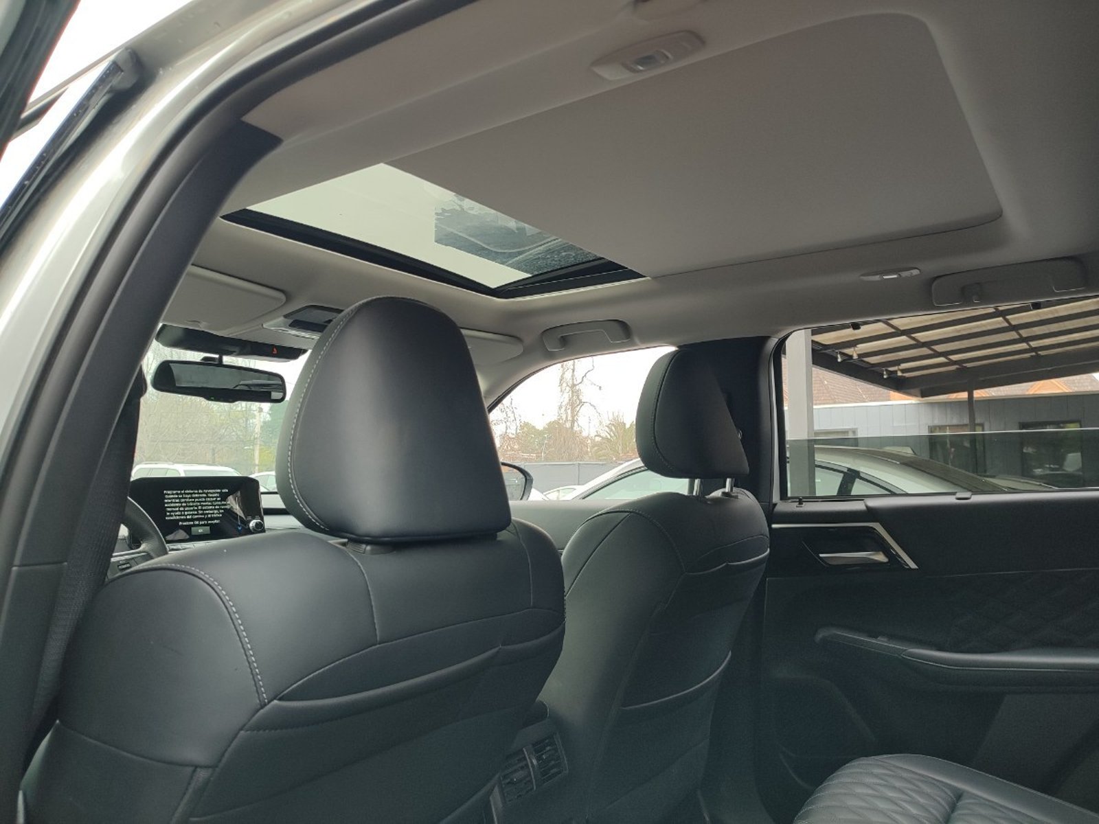 Mitsubishi OUTLANDER GLS LIMITED 2.4 PHEV 4X4 2026 - Imagen 11 de 19