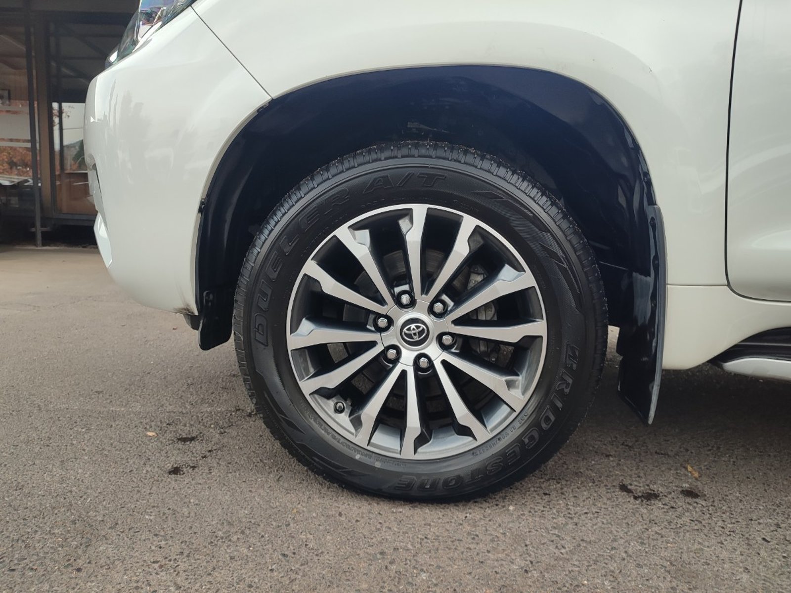TOYOTA LAND CRUISER PRADO VX-L 5P 4WD 4.0 2023 - Imagen 4 de 15