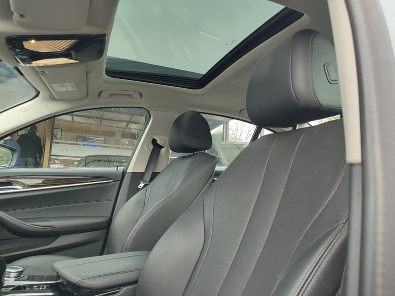 BMW 520D HERITAGE 2.0 AT 2022 - Imagen 10 de 15