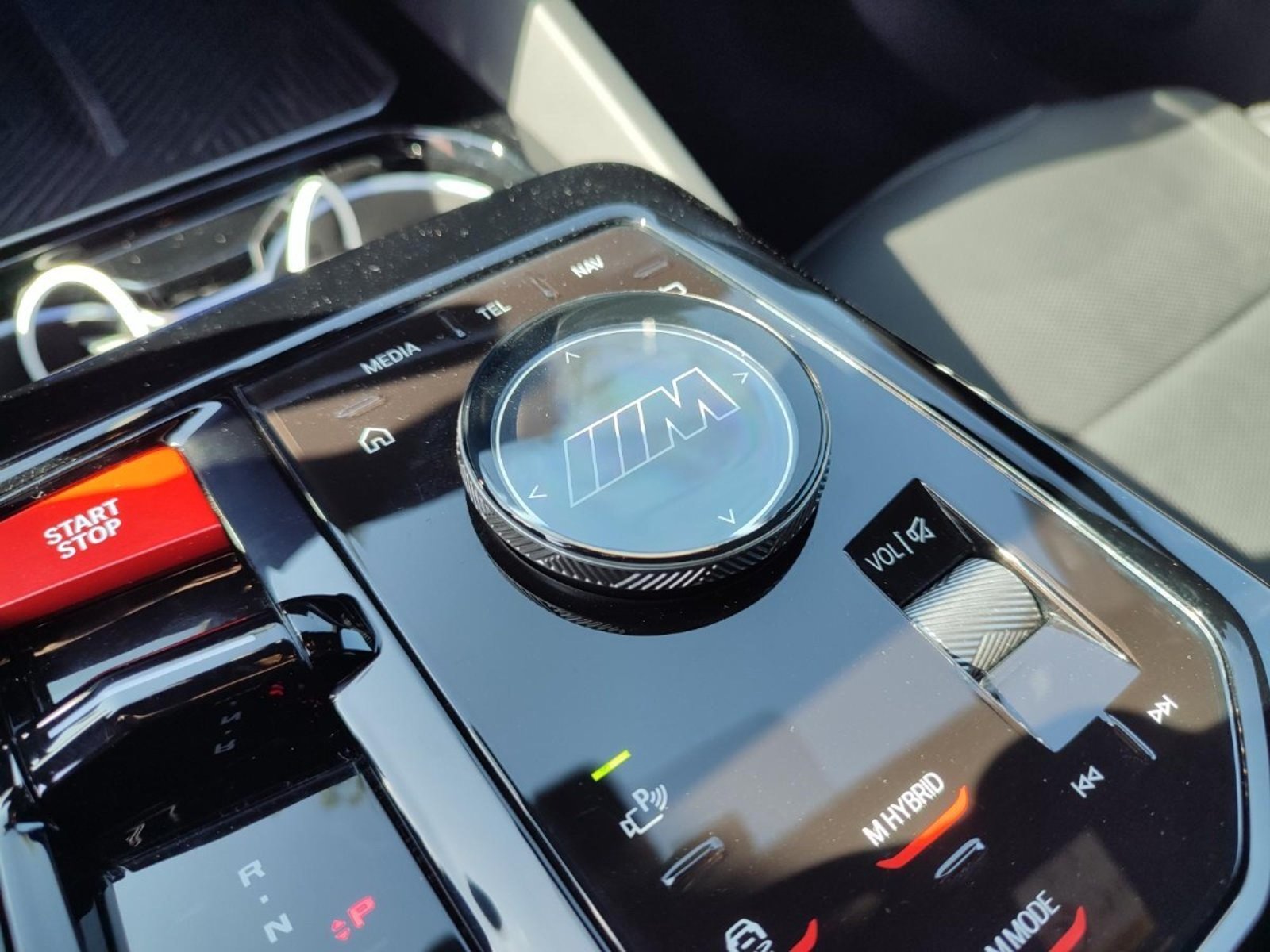 BMW M5 4.4 V8 XDRIVE 2025 - Imagen 14 de 18