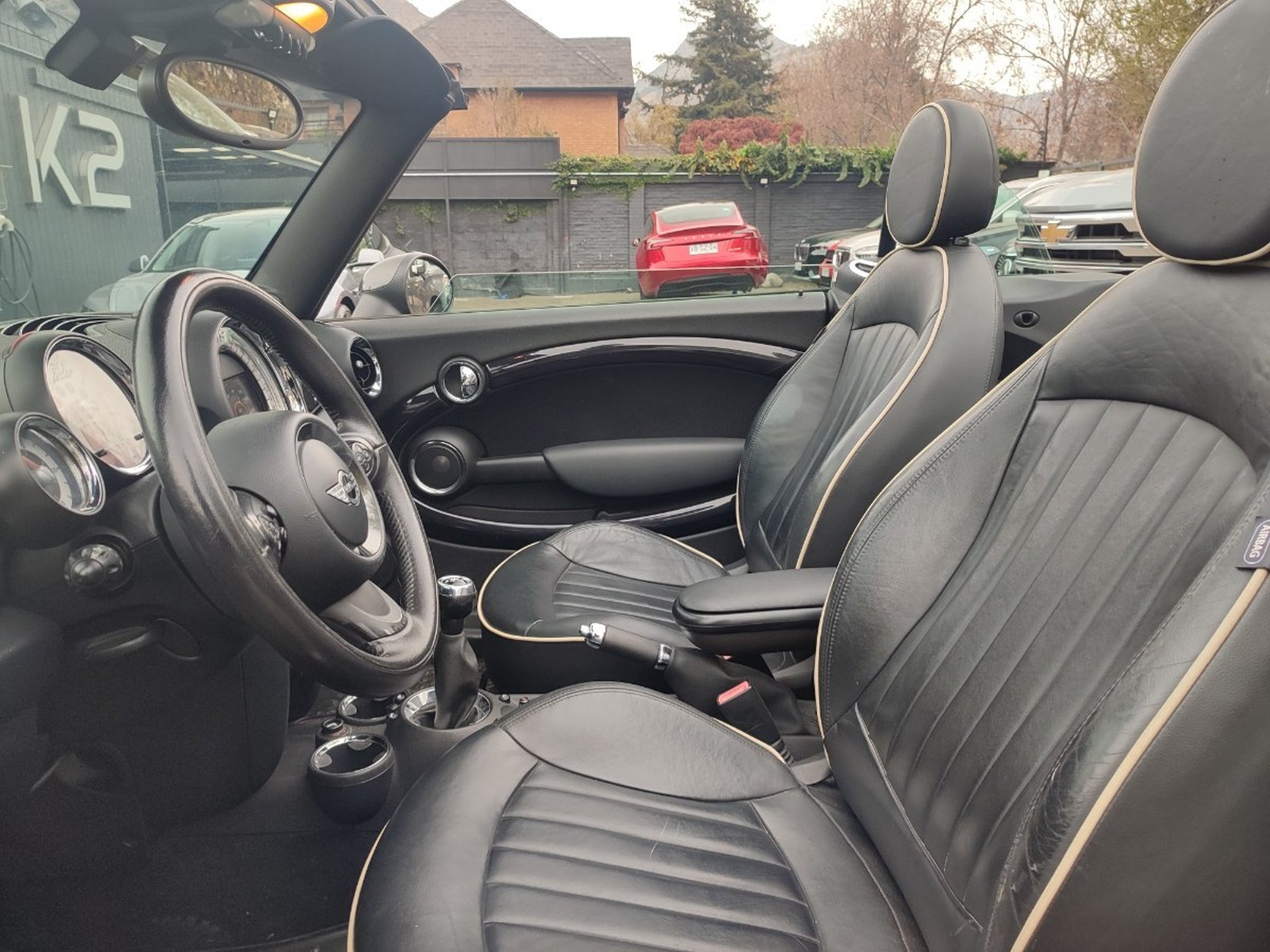 Mini COOPER S CABRIOLET 1.6 MT 2011 - Imagen 12 de 17