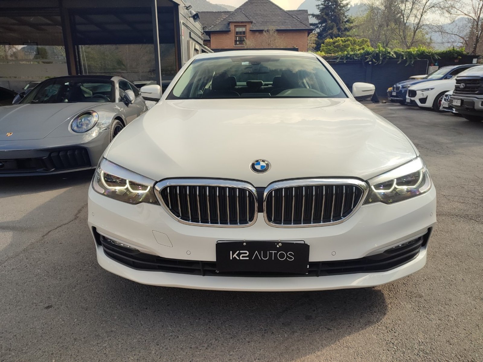 BMW 520I EXECUTIVE 2.0 AT 2018 - Foto 2 de 17