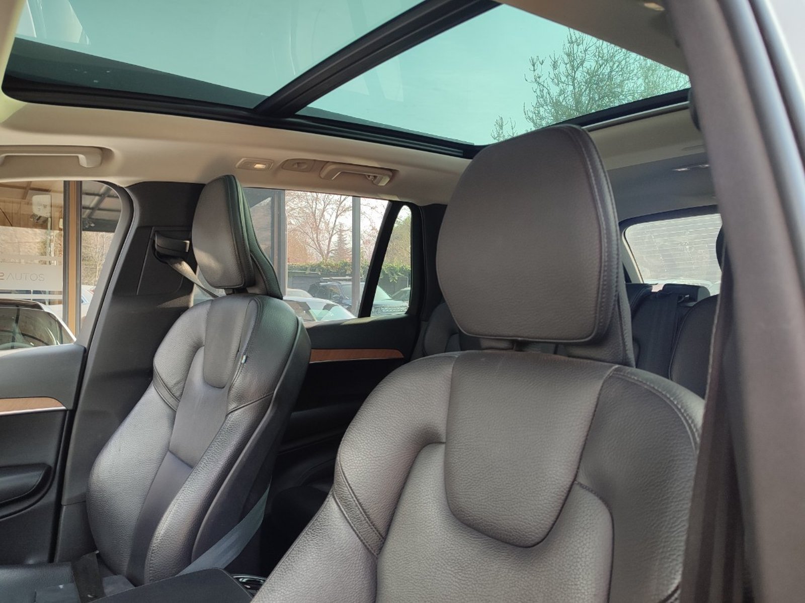 VOLVO XC90 II B6 PLUS 2.0 4WD 2023 - Imagen 13 de 19