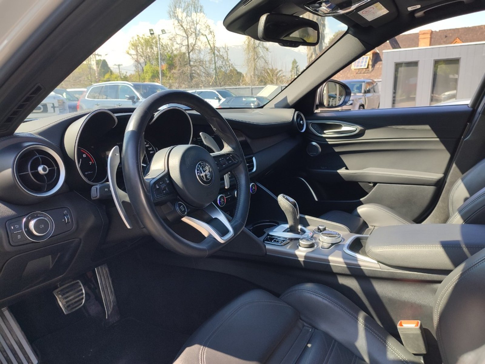 Alfa Romeo GIULIA VELOCE 2.0 TURBO 280 HP 2022 - Imagen 10 de 18
