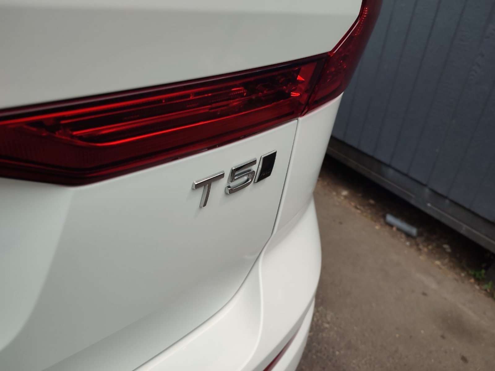 VOLVO XC60 T5 KINETIC AWD 2.0 2018 - Imagen 6 de 16