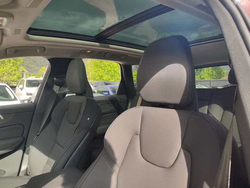 Volvo XC60 T8 CORE 4WD 2.0 2026 - Imagen 13 de 20