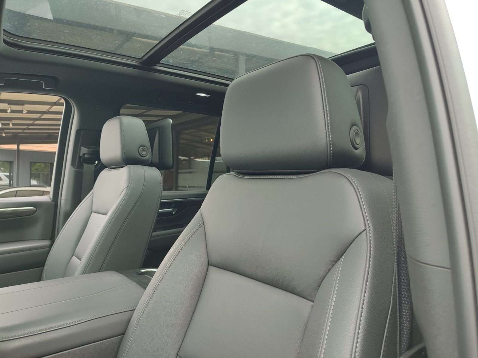 Chevrolet TAHOE Z71 5.3 4WD 2025 - Imagen 12 de 16