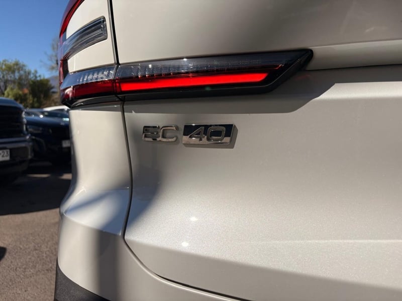Volvo EC40 P8 RECHARGE BEV 4WD 2025 - Imagen 7 de 17
