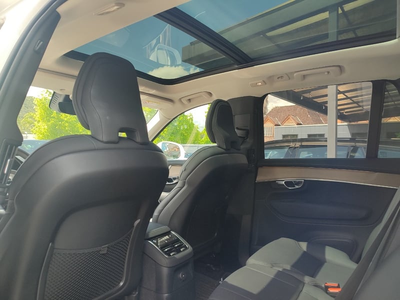 Volvo XC90 T8 CORE 4WD 2.0 2026 - Imagen 13 de 18