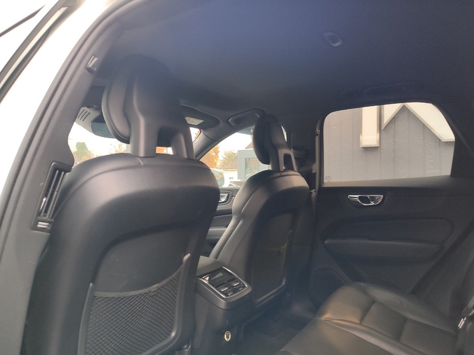 VOLVO XC60 T5 KINETIC AWD 2.0 2018 - Imagen 9 de 16