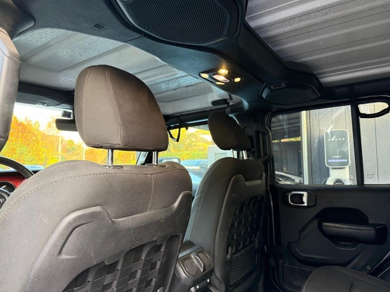 Jeep WRANGLER RUBICON UNLIMITED 3.6 4X4 2020 - Imagen 12 de 16