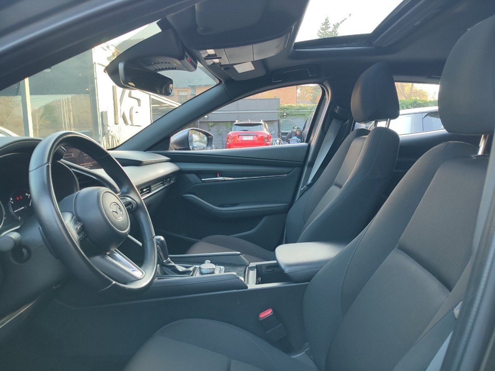 Mazda 3 SPORT HB 2.0 CORE AT 2024 - Imagen 10 de 17