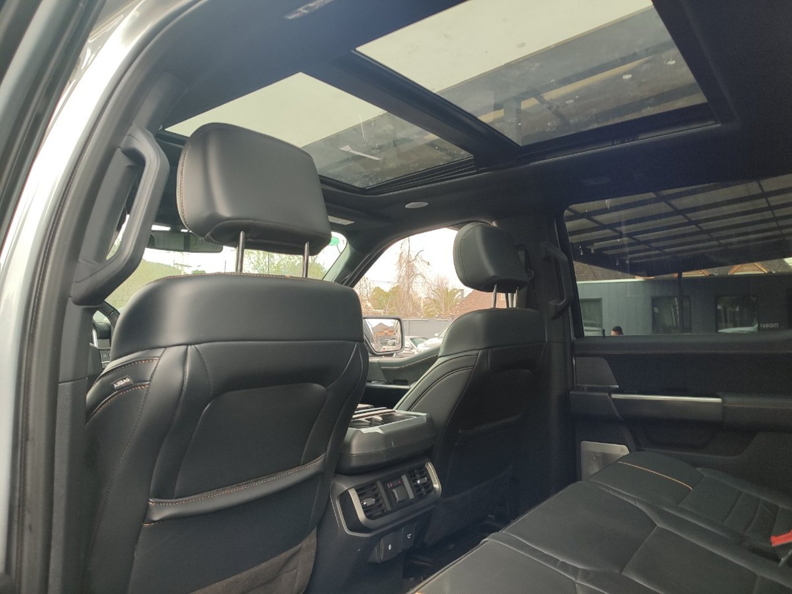 Ford F-150 PLATINUM HEV HYBRID 3.5 4WD 2024 - Imagen 13 de 18