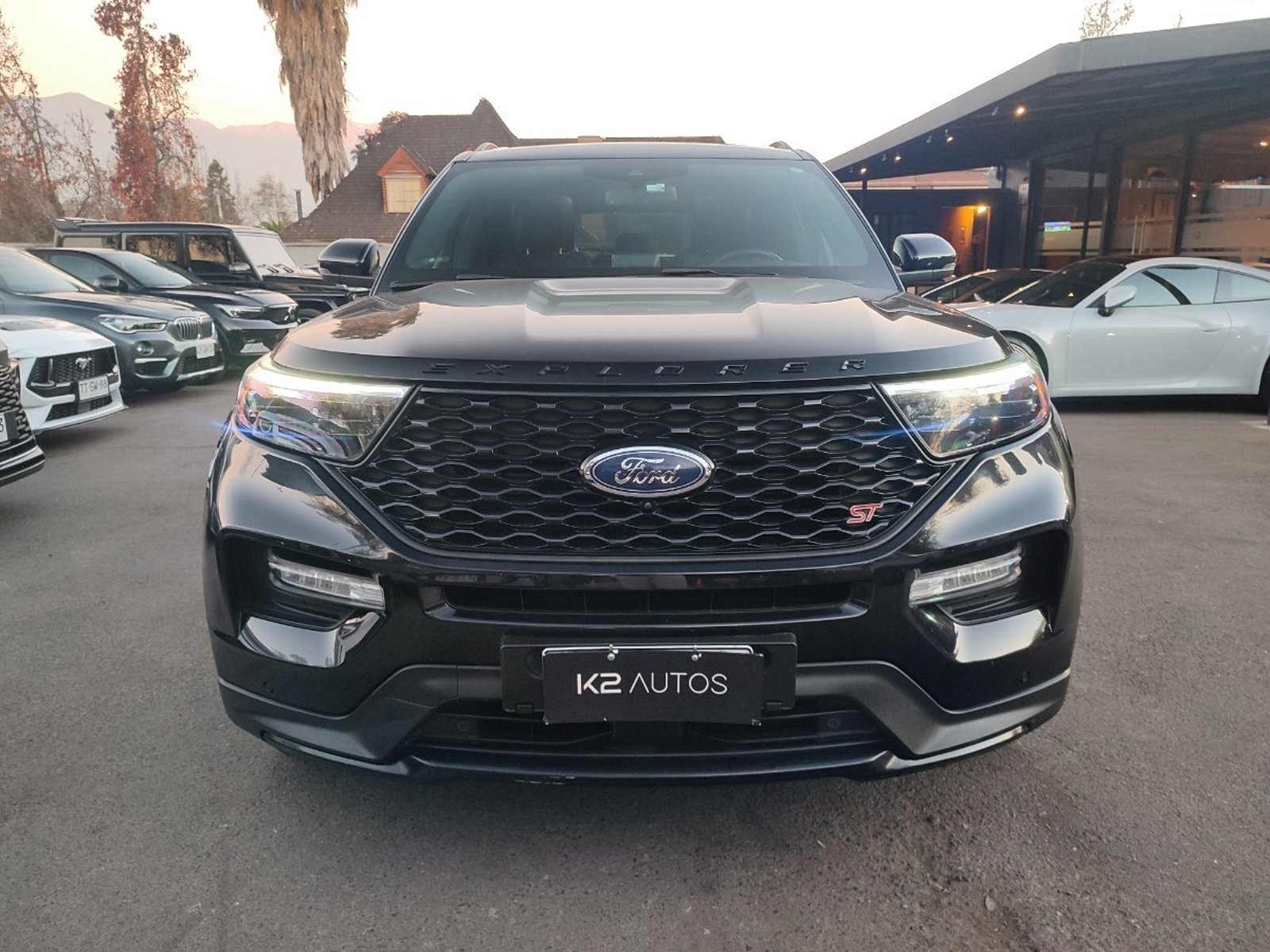 Ford EXPLORER ST 3.0 V6 4WD 2022 - Foto 2 de 19