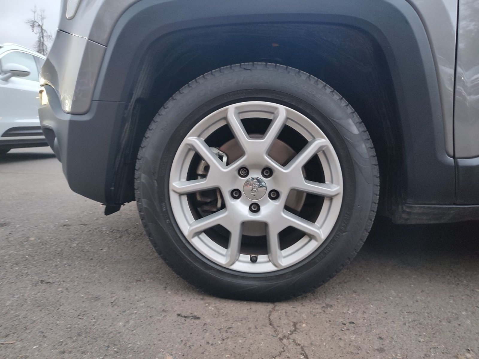 Jeep RENEGADE LX SPORT 1.8 AT 2022 - Foto 4 de 16
