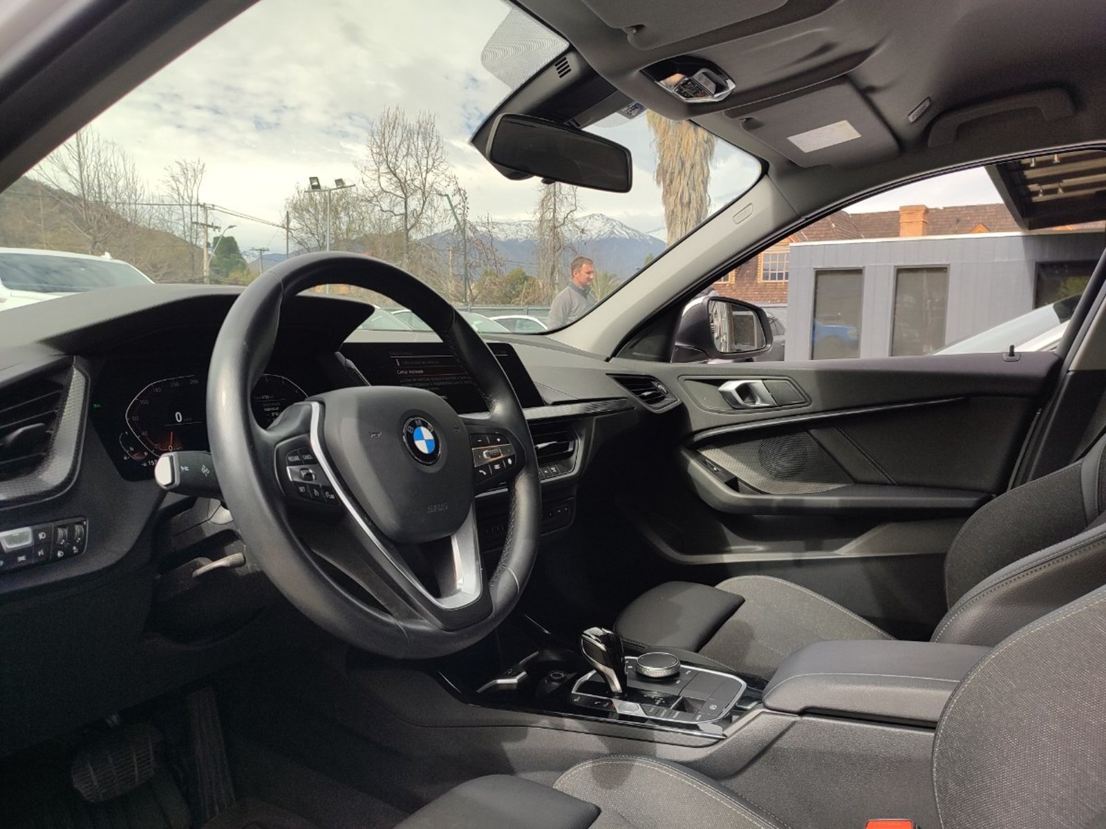 BMW 118I 1.5 DYNAMIC AT 2024 - Imagen 10 de 17
