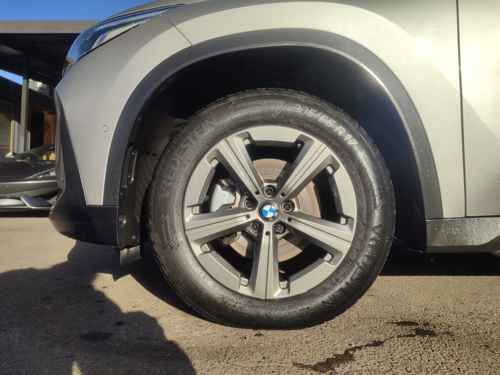 BMW X1 DYNAMIC SDRIVE 18I 1.5 AT 2024 - Foto 4 de 19