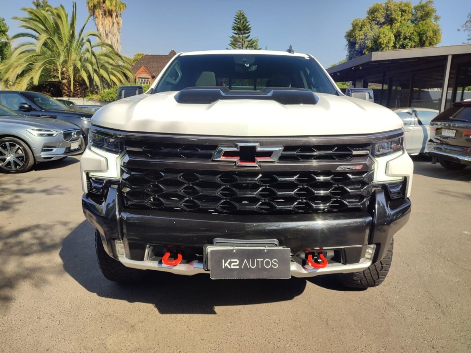 Chevrolet SILVERADO ZR2 6.2L 4WD 2023 - Foto 2 de 17