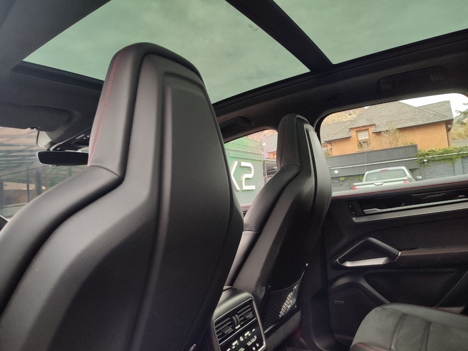 PORSCHE CAYENNE GTS 4.0 V8 4WD 2025 - Imagen 9 de 18