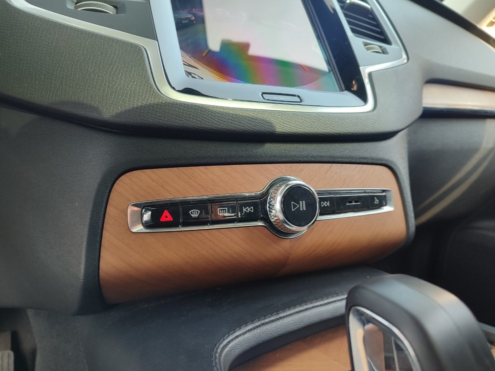 VOLVO XC90 II B6 PLUS 2.0 4WD 2023 - Imagen 16 de 19