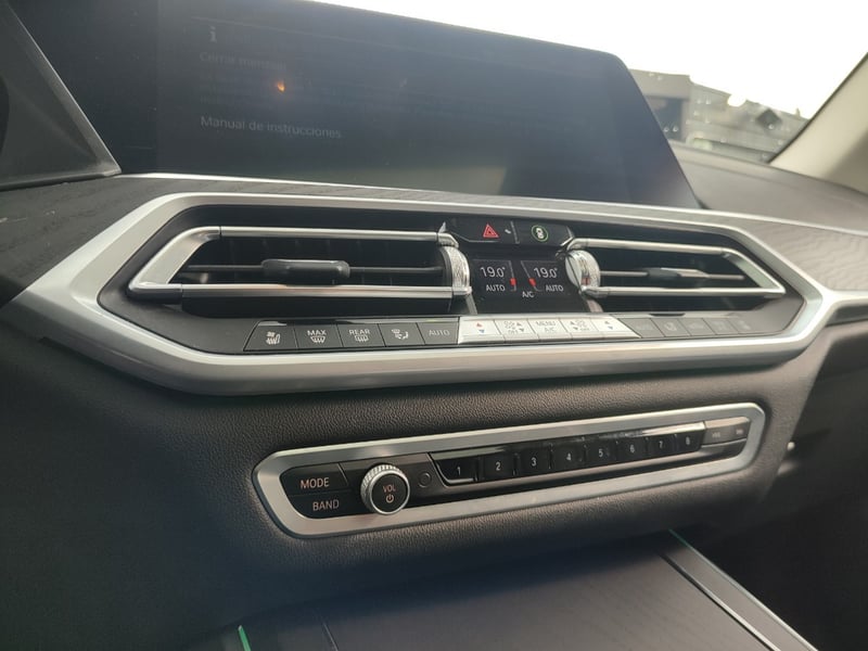 BMW X7 XDRIVE 40I PURE EXCELLENCE 3.0 4WD 2022 - Imagen 17 de 19