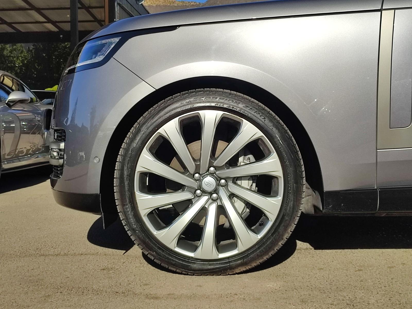 LAND ROVER RANGE ROVER P400 SE 3.0 MHEV 4WD 2024 - Foto 4 de 16