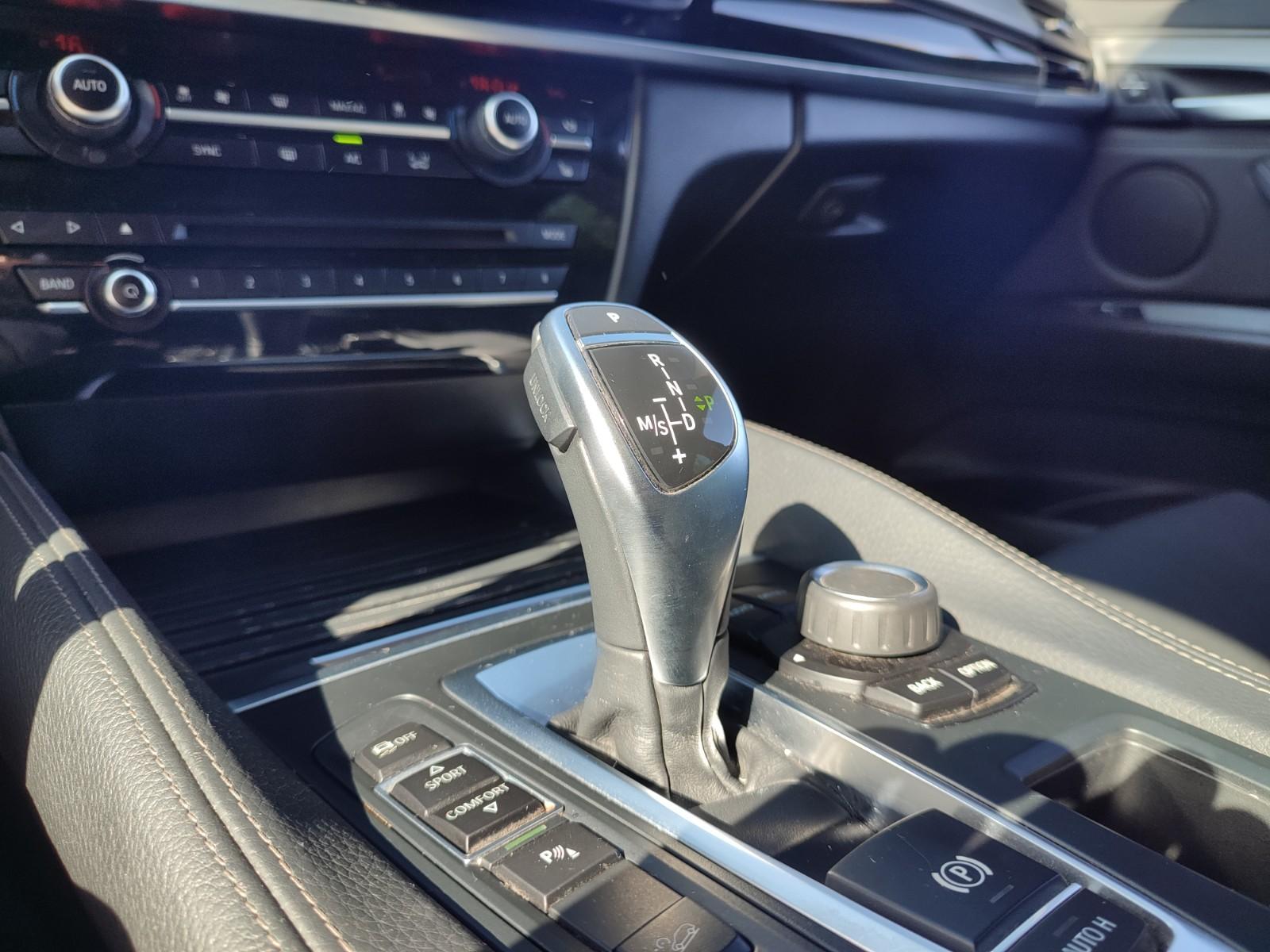 BMW X6 XDRIVE 30D 3.0 4WD 2018 - Imagen 13 de 17