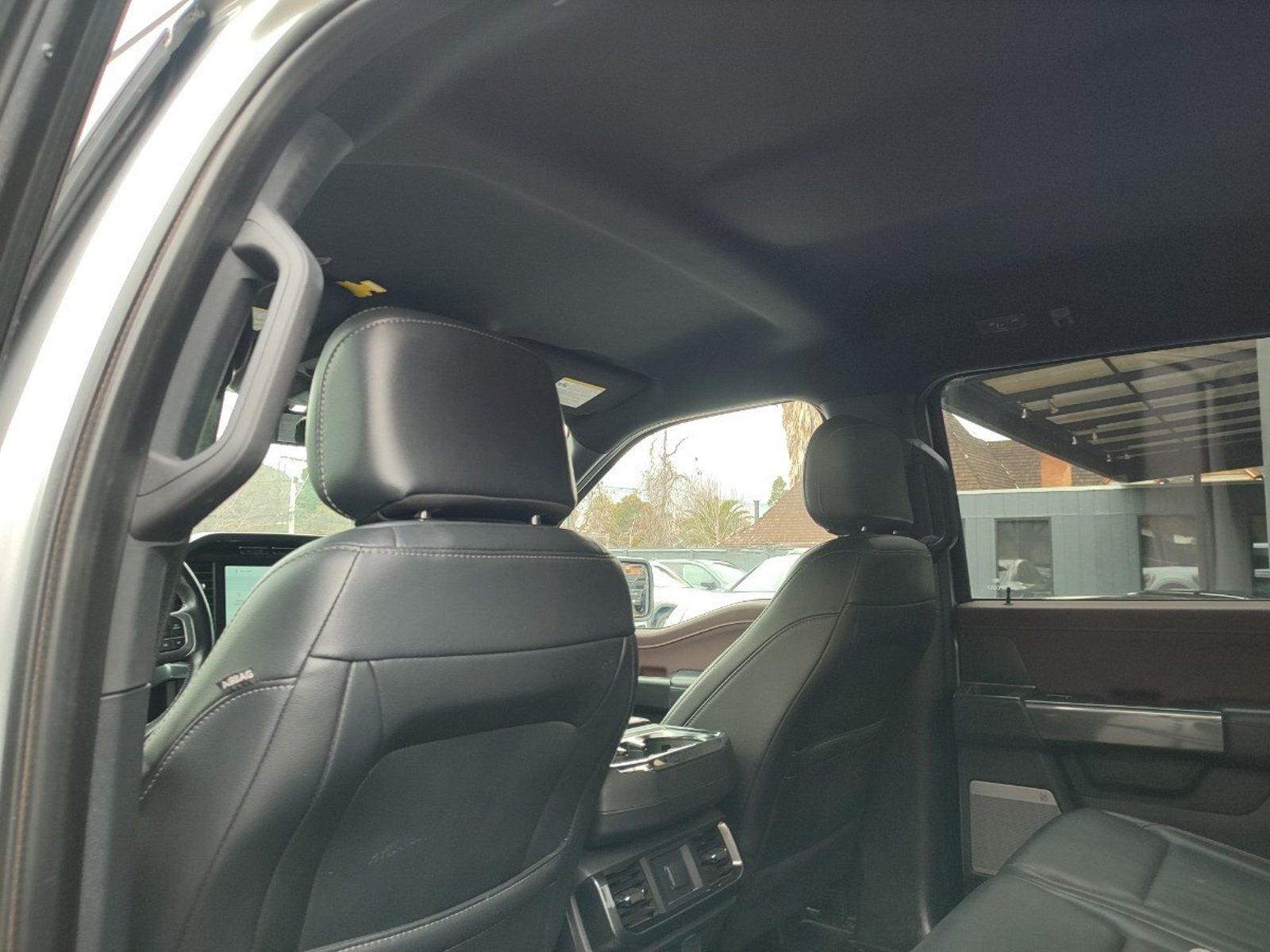 Ford F-150 LARIAT SPORT 5.0 4WD 2022 - Imagen 10 de 19