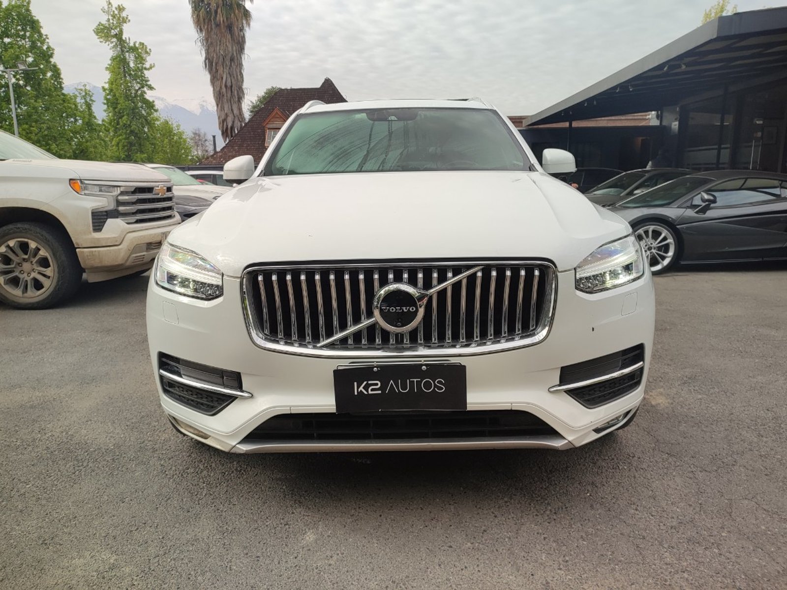 Volvo XC90 D5 INSCRIPTION 2.0 4WD 2020 - Foto 2 de 19